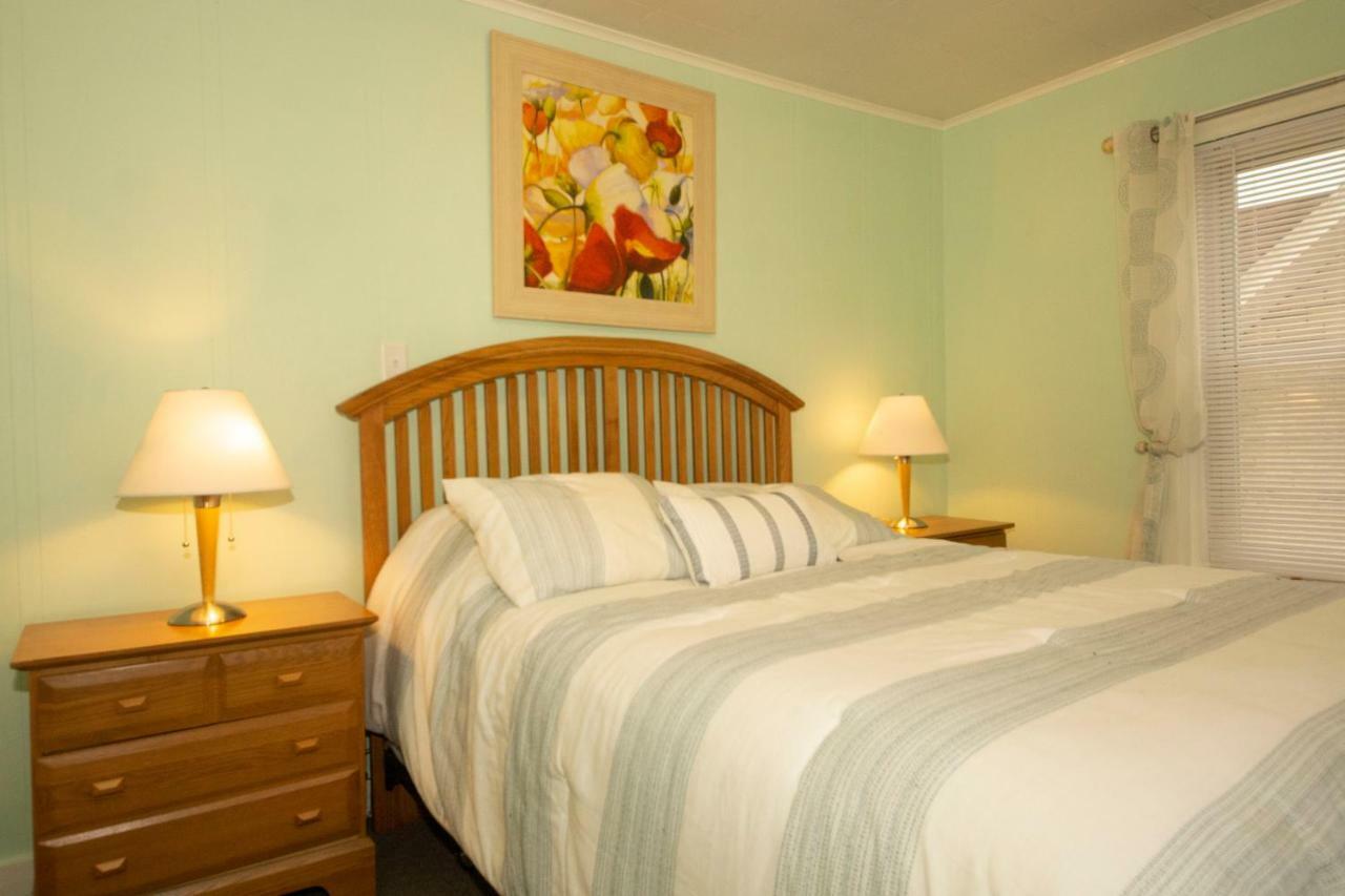 Motel Simmons And